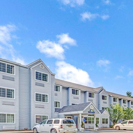 Days Inn By Wyndham Sturbridge Eksteriør bilde