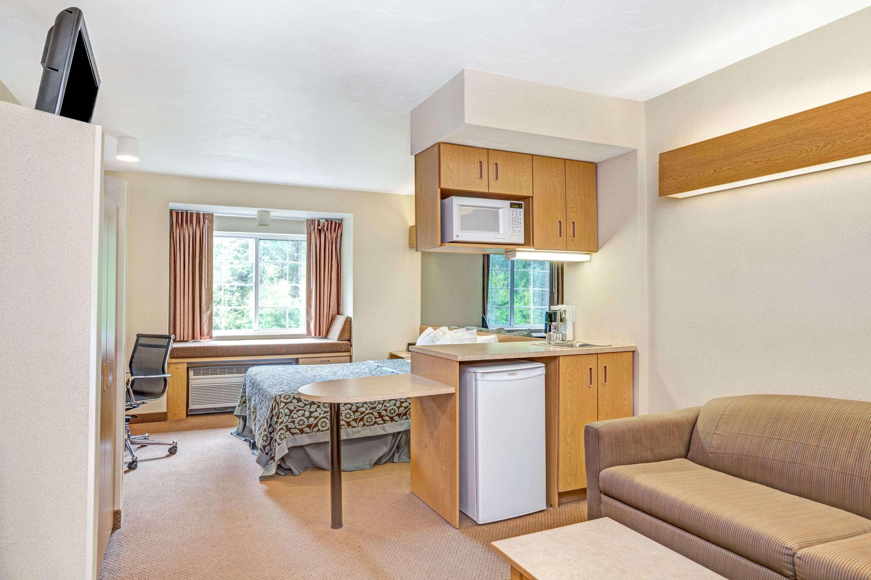 Days Inn By Wyndham Sturbridge Eksteriør bilde