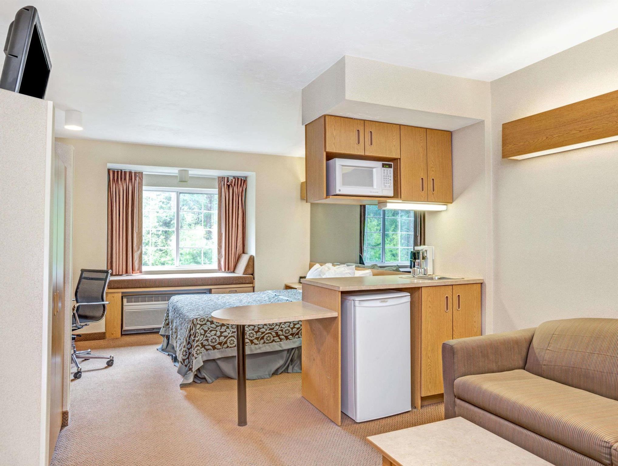 Days Inn By Wyndham Sturbridge Eksteriør bilde