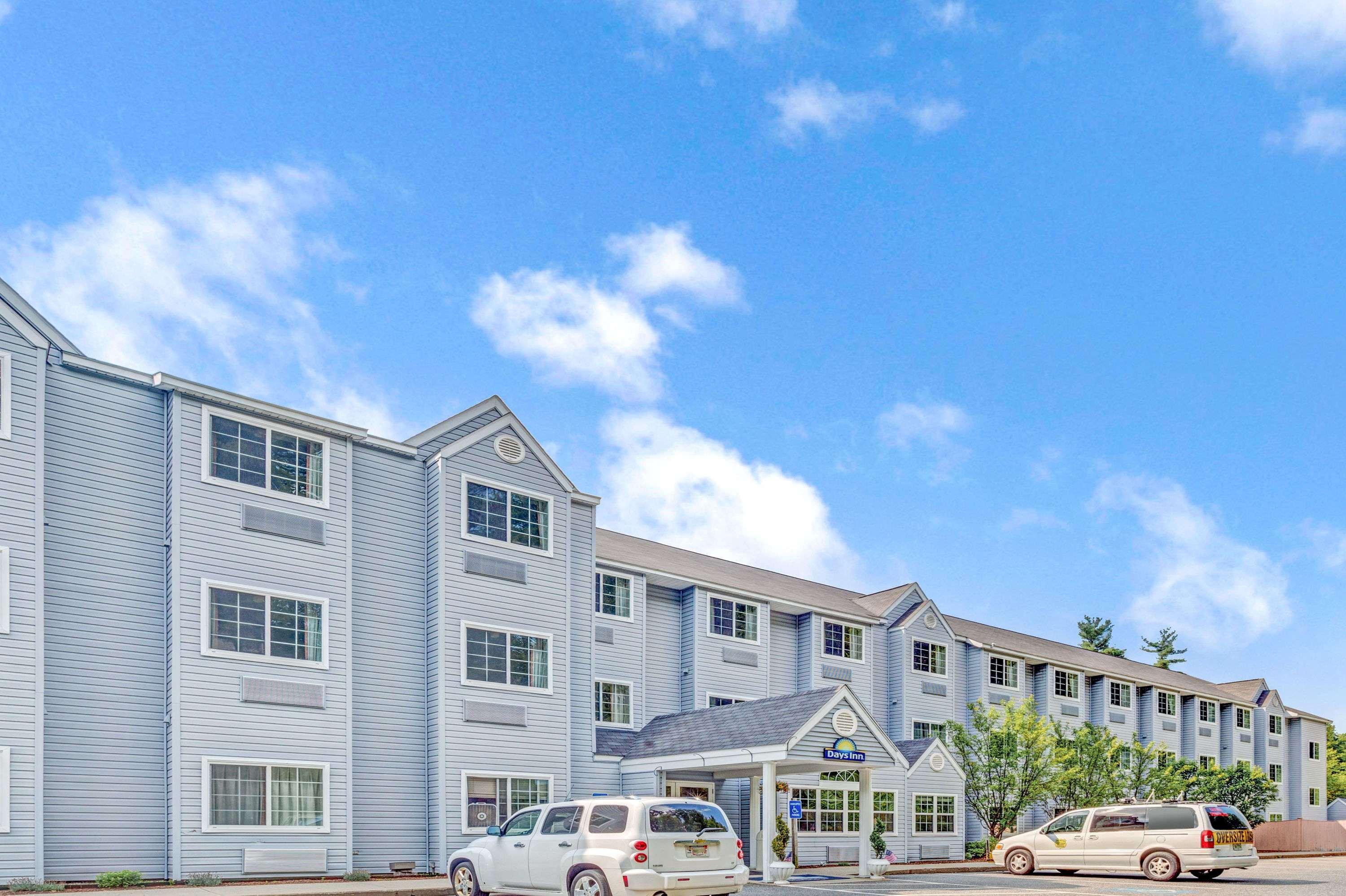 Days Inn By Wyndham Sturbridge Eksteriør bilde